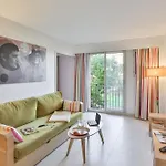 Pierre Et Amandine Hotel