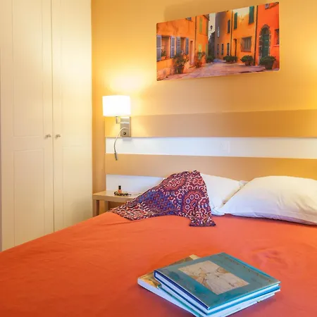 Pierre Et Résidence Amandine Hotel 3*