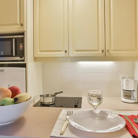 Pierre Et Résidence Amandine Hotel 3*